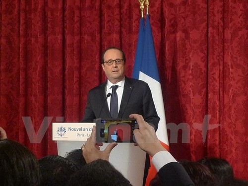 Президент Франции встретился с представителями азиатской диаспоры - ảnh 1